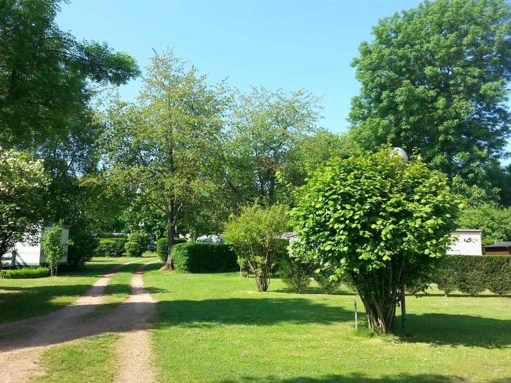 Camping Le Picardy Hotell Pinchefalise Eksteriør bilde